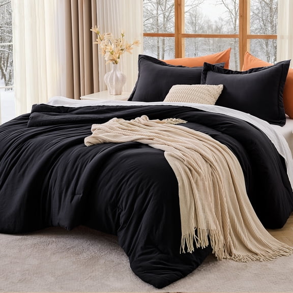 Sasttie Queen Comforter Set Black, 3 Piece Solid Bedding for All Seasons, Soft and Breathable Down Alternative Bed Set with 2 Pillowshams