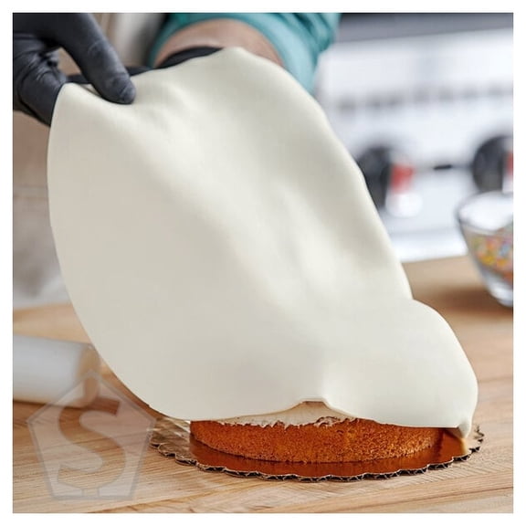 Satin Ice 5 lb. Ivory Vanilla Rolled Fondant Icing