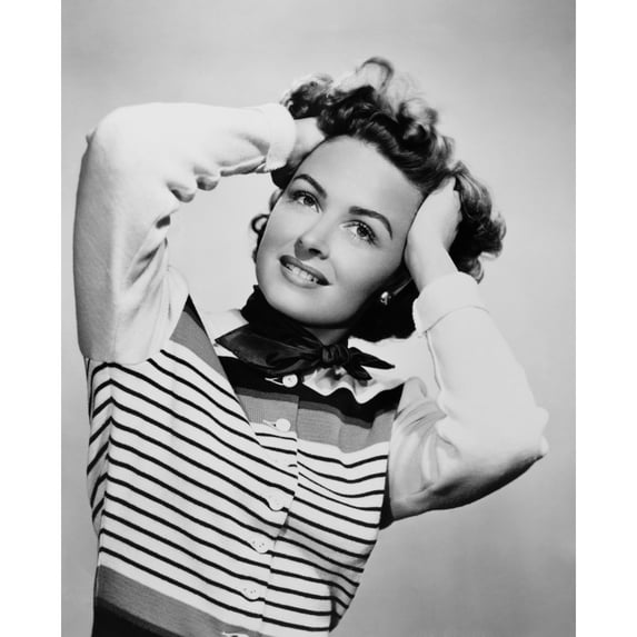 Saturday'S Hero Portrait (16 x 20)