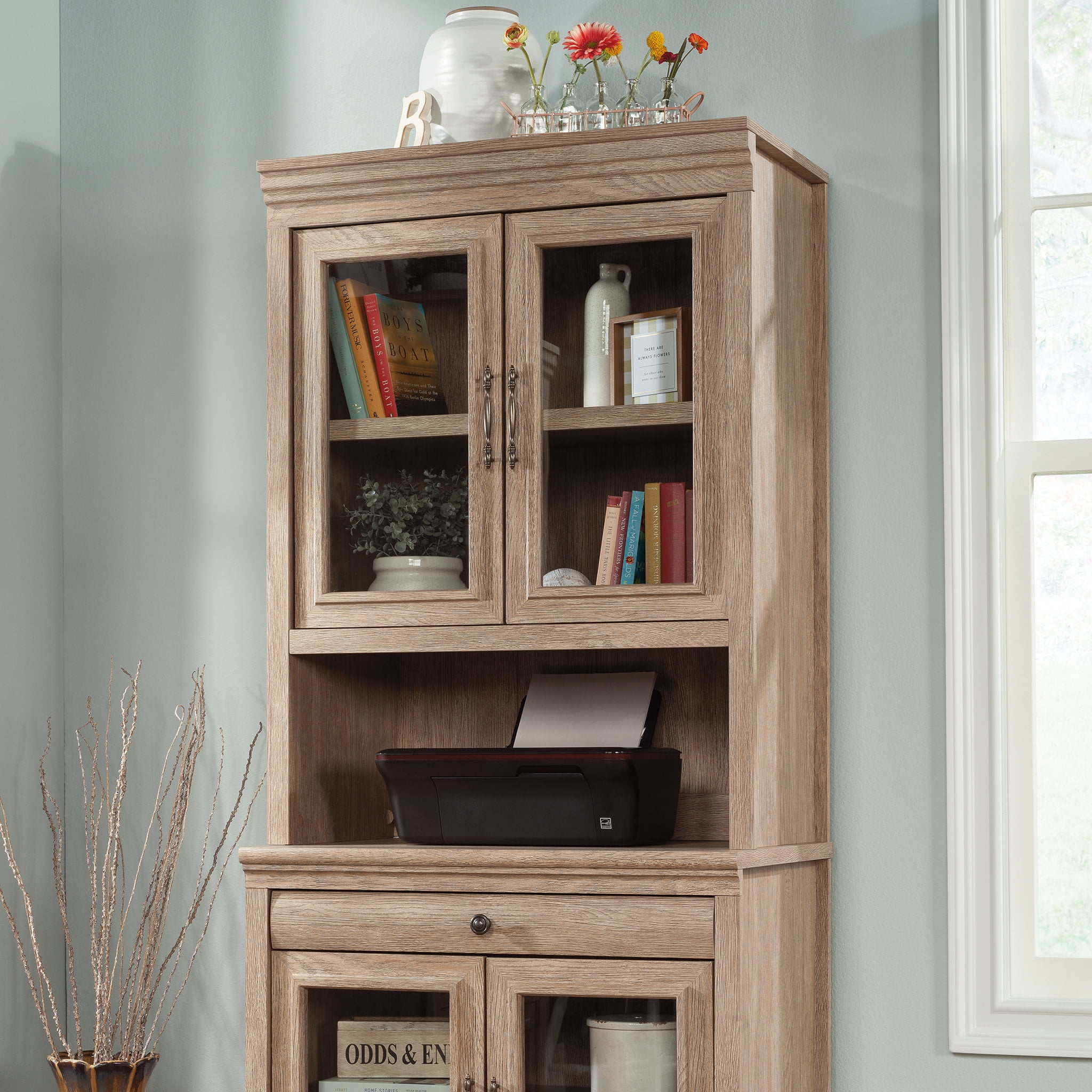 Brushed Oak Glass Door China Cabinet with Adjustable Shelf