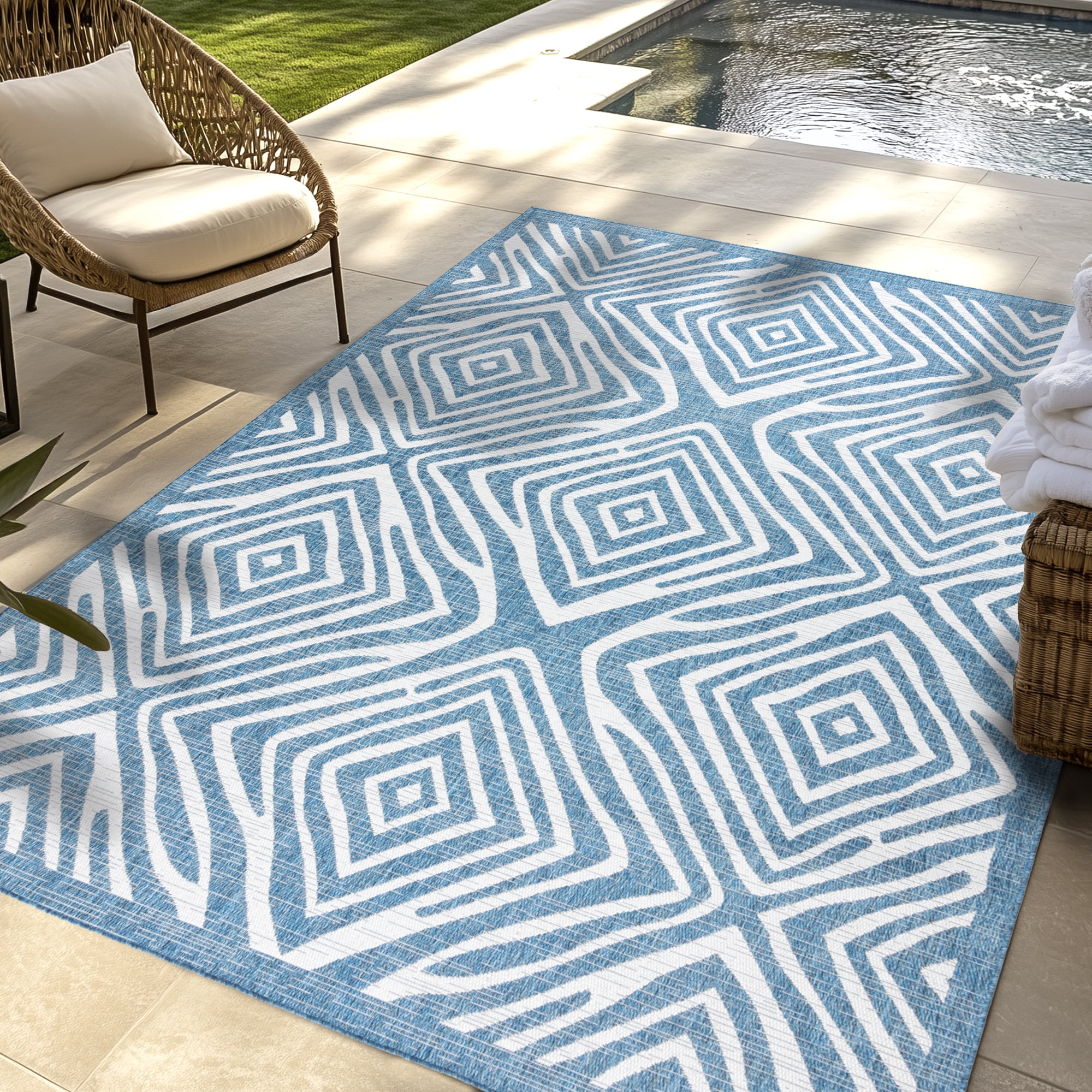 Savara Kaya Indoor/ Outdoor Polypropylene Navy Flat Weave Area Rug, 5x8