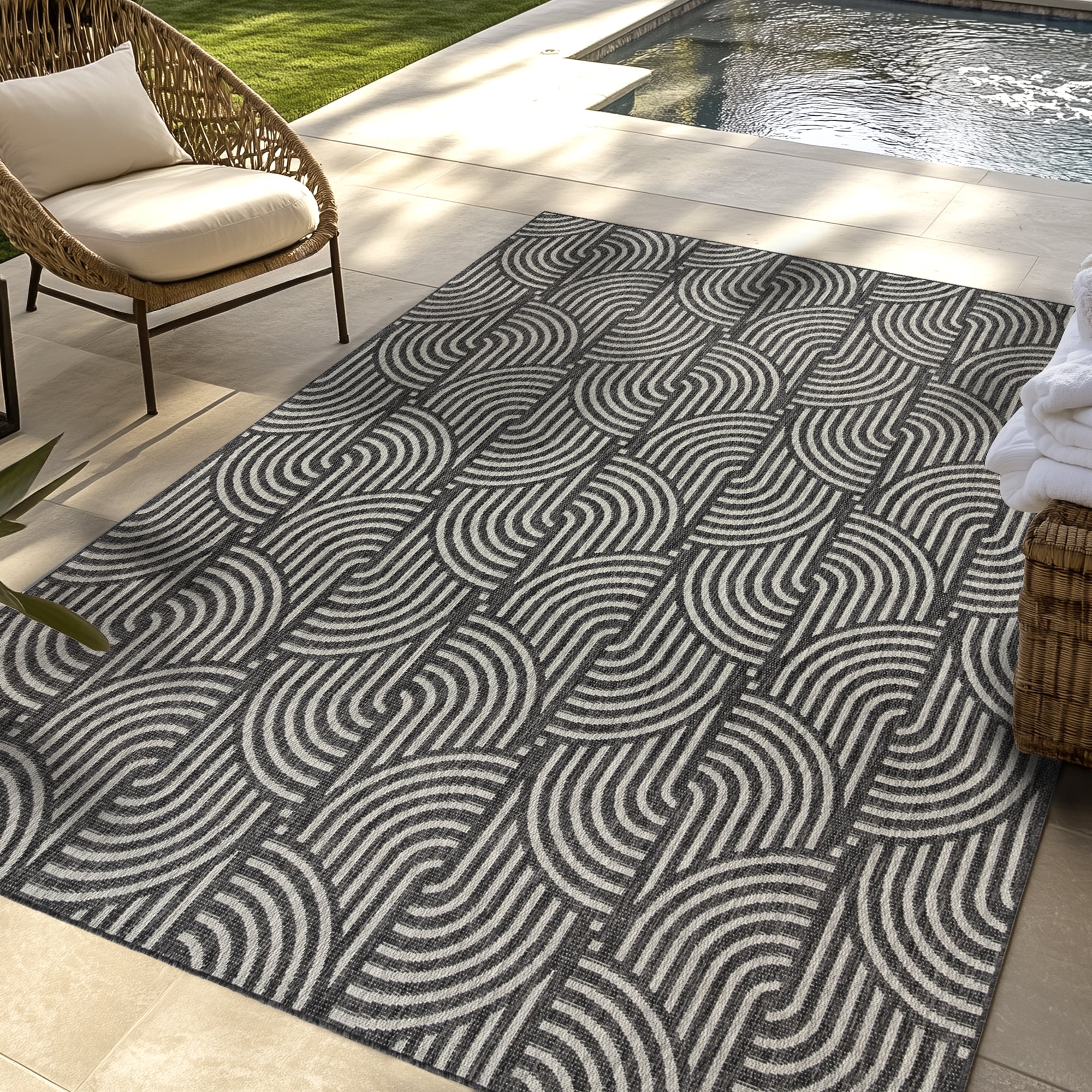 Savara Nima Indoor/ Outdoor Polypropylene Black Flat Weave Area Rug, 6x9