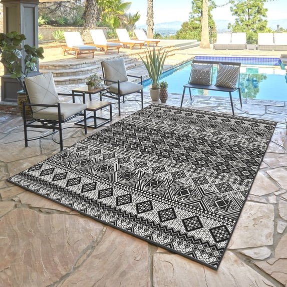 Savara Talina Indoor/ Outdoor Polypropylene Black Flat Weave Area Rug, 9x13