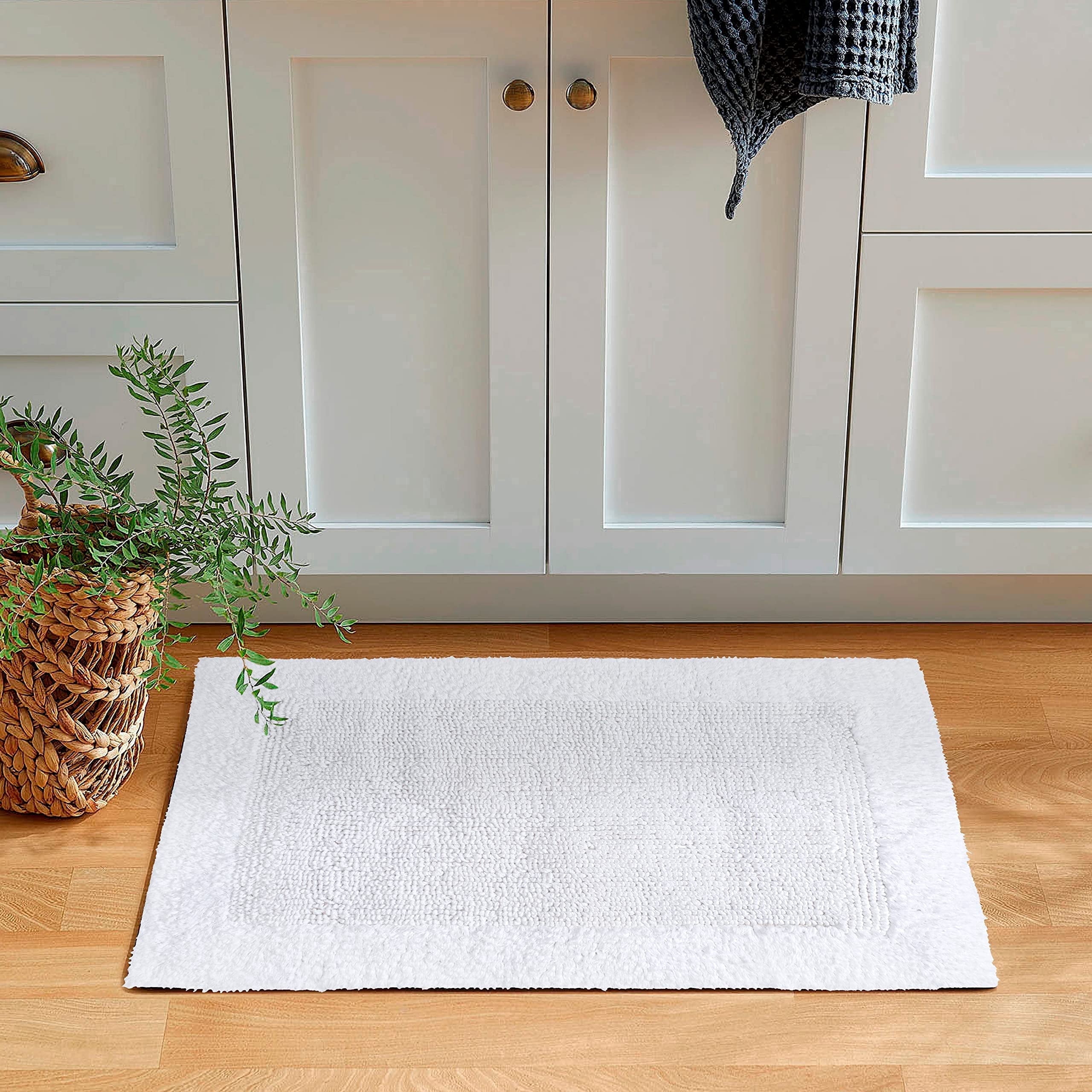 Savi Home 100% Cotton Bath Rug, Reversible Hand-Tufted Design, White, 17" x 24"