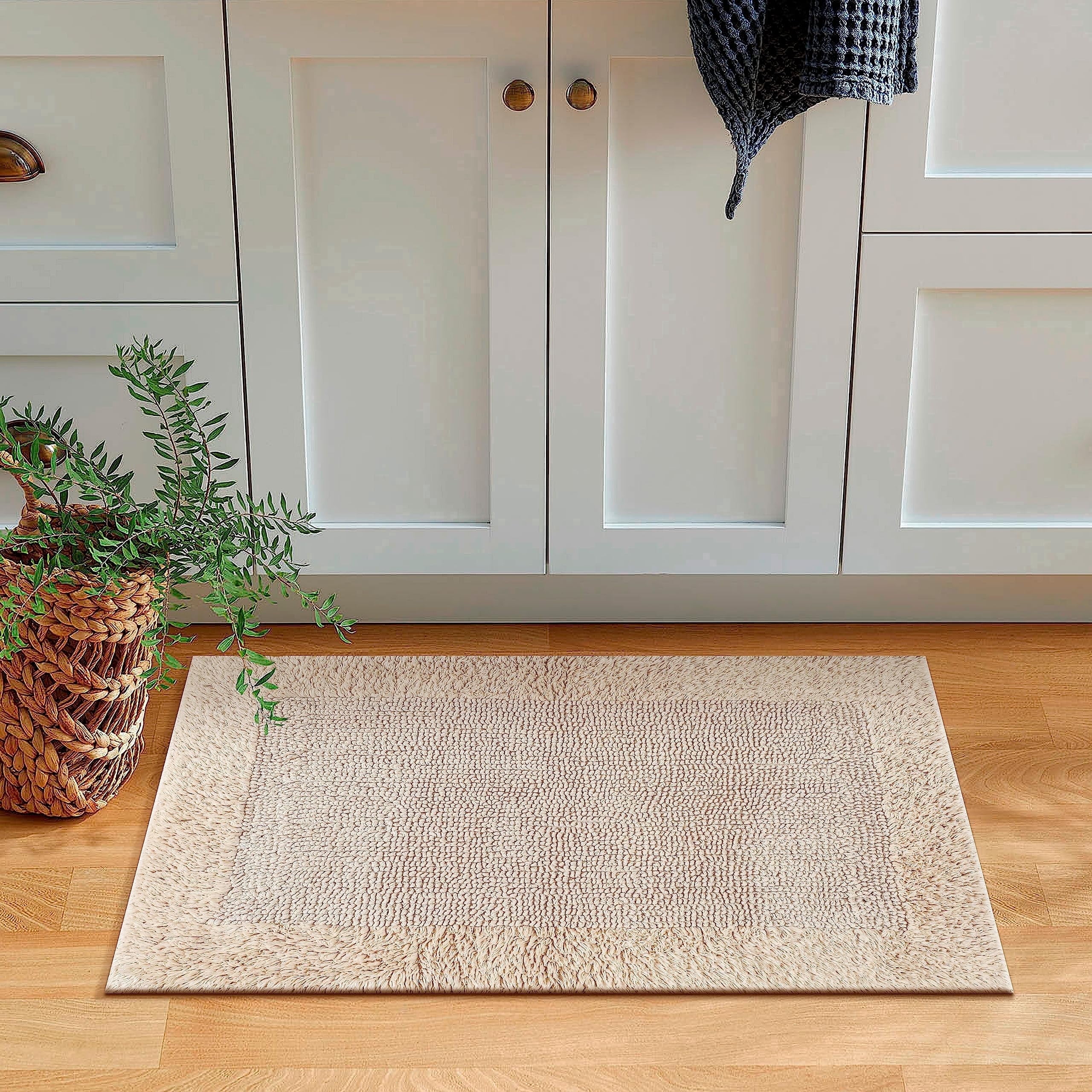 Savi Home 100% Cotton Bath Rug, Reversible Hand-Tufted Bath Mat, Linen, 17" x 24"