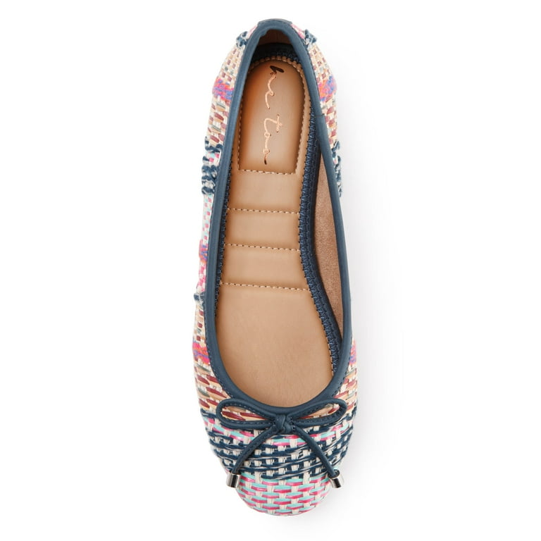 Me Too Shoes Originals Adult Women Saylor Mesh Flat Casual Shoe