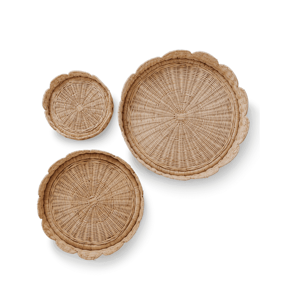 Scallop Rattan Round Tray Handwoven Wicker Edge Decorative Serving Organizer for Coffee Table Dining Vanity Indoor Use