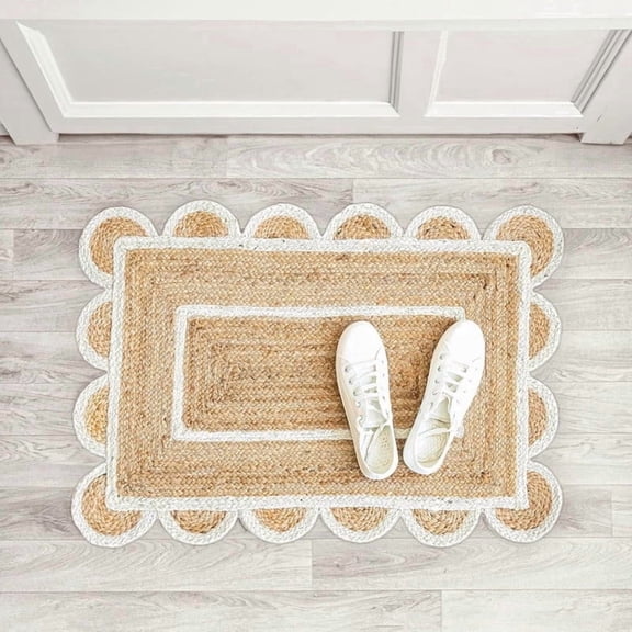Scalloped Natural Jute Area Rug, Natural Base Off White Trim, 2'x3'