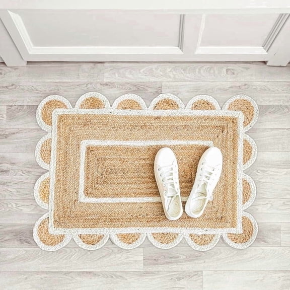 Scalloped Natural Jute Area Rug, Natural Base Off White Trim, 2'x3'