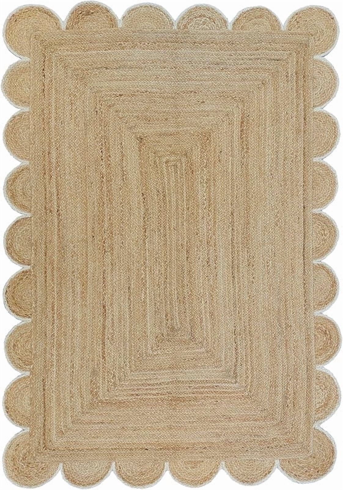 Scalloped Handwoven Natural Jute Area Rug, Off White Trim, 2'x3'