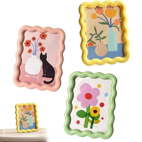 Scalloped Picture Frames with Floral Design, Cute Curved Wavy Aesthetic Picture Frames for Wall Desktop Display Home Decor Family Friends Wedding Graduation Gifts, Green