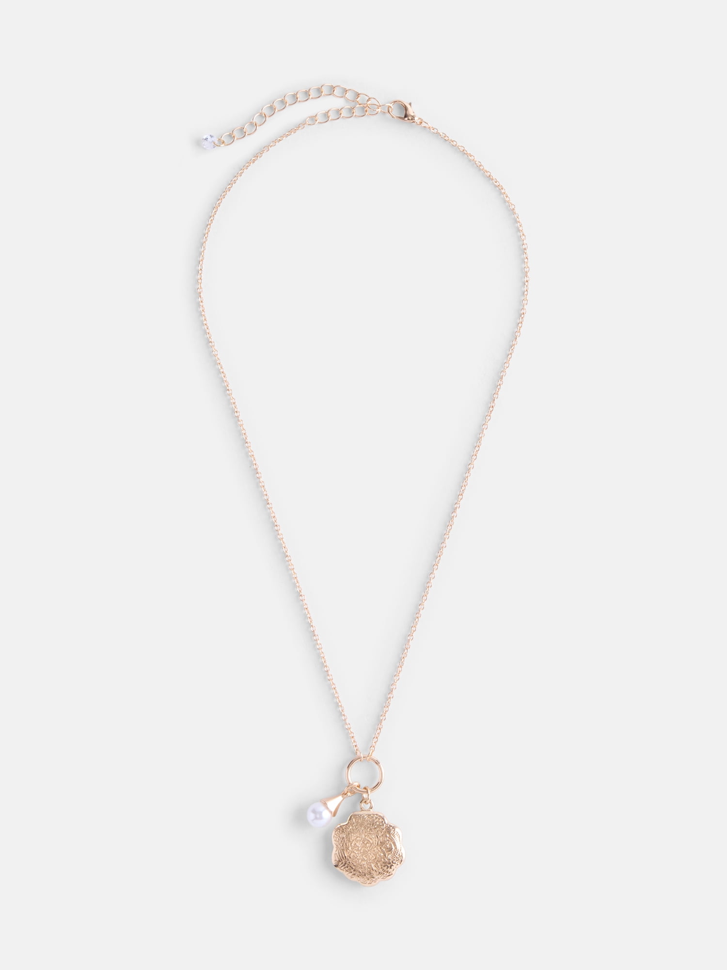 Scenario Women's Charm Necklace