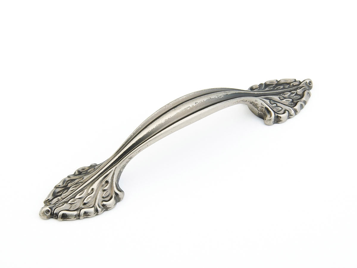 Schaub And Company 871-CRS Corinthian 3-3/4" Center To Center Traditional Antique Handle