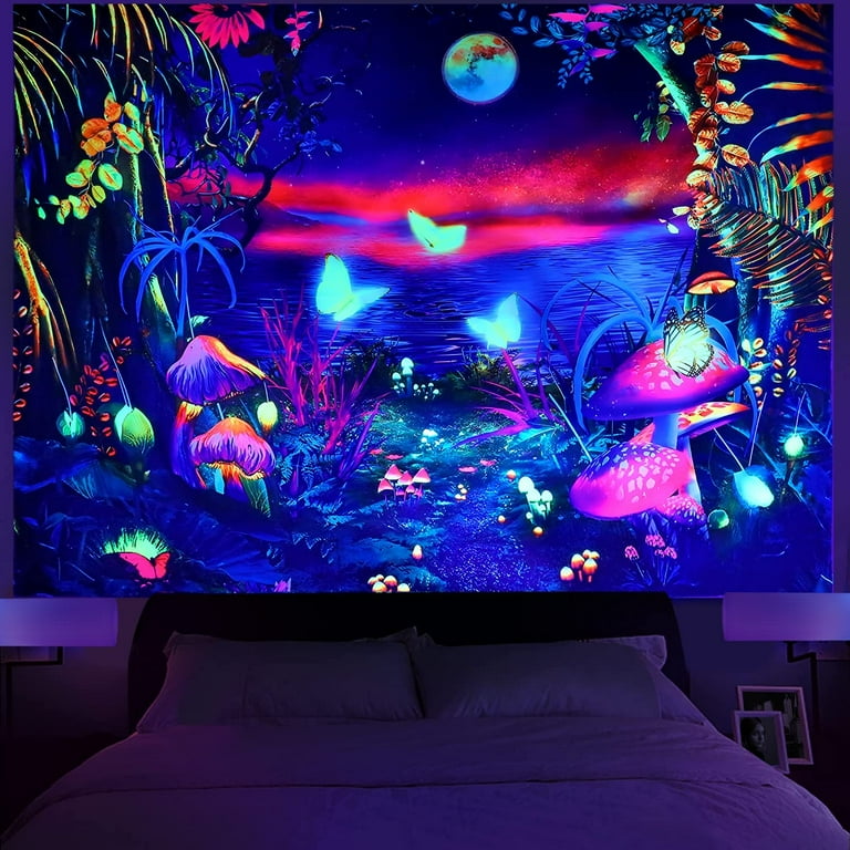 Bedroom with tapestry and lights clearance