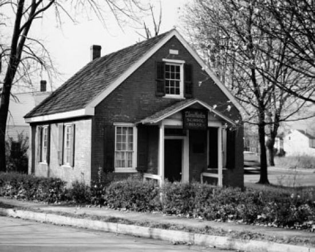 Schoolhouse at the roadside Clara Barton Schoolhouse Bordentown New Jersey USA Canvas Art - (18 x 24)