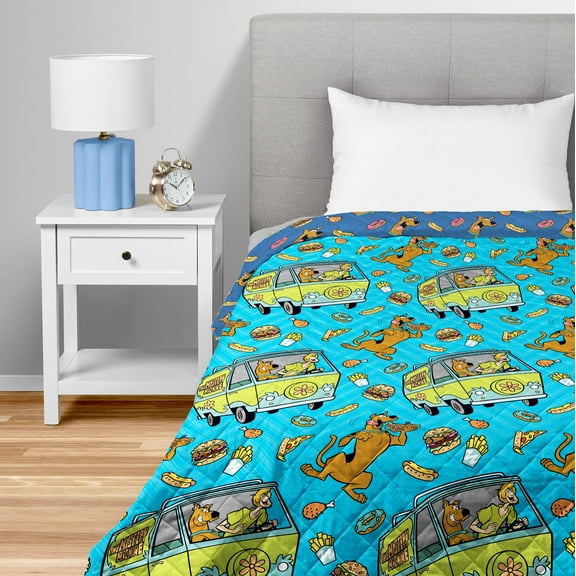 Scooby Doo Super Snacky Quilted Throw Blanket 60x80 inches