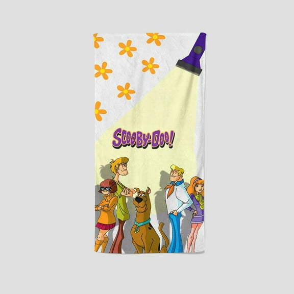 Scooby doo's one-sided towel showcases a unique design, serving as a custom gift for fans. Perfect for fitness, yoga, boxing, and sunbathing, its 13.8"x28.7"35cm75cm.