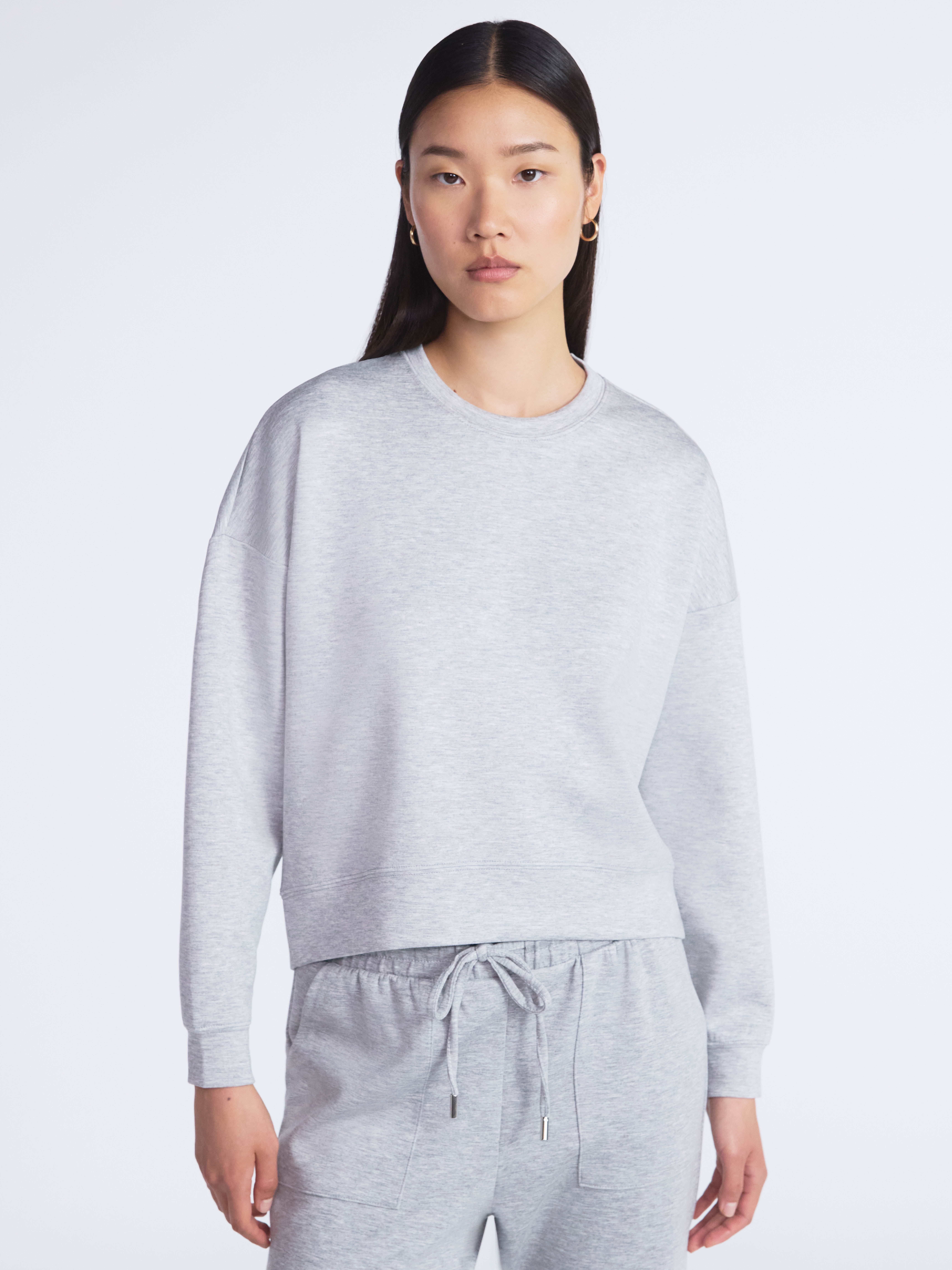 Scoop Women's and Women's Plus New Scubaknit Cropped Sweatshirt with Drop Sleeves, Sizes XS-4X