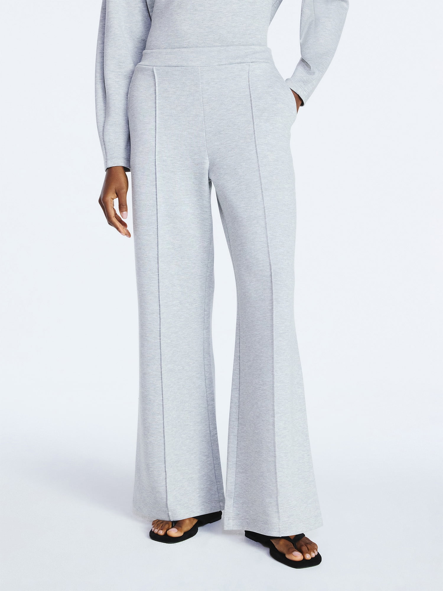 Scoop Women's and Women's Plus New Scubaknit Seamed Sweatpants