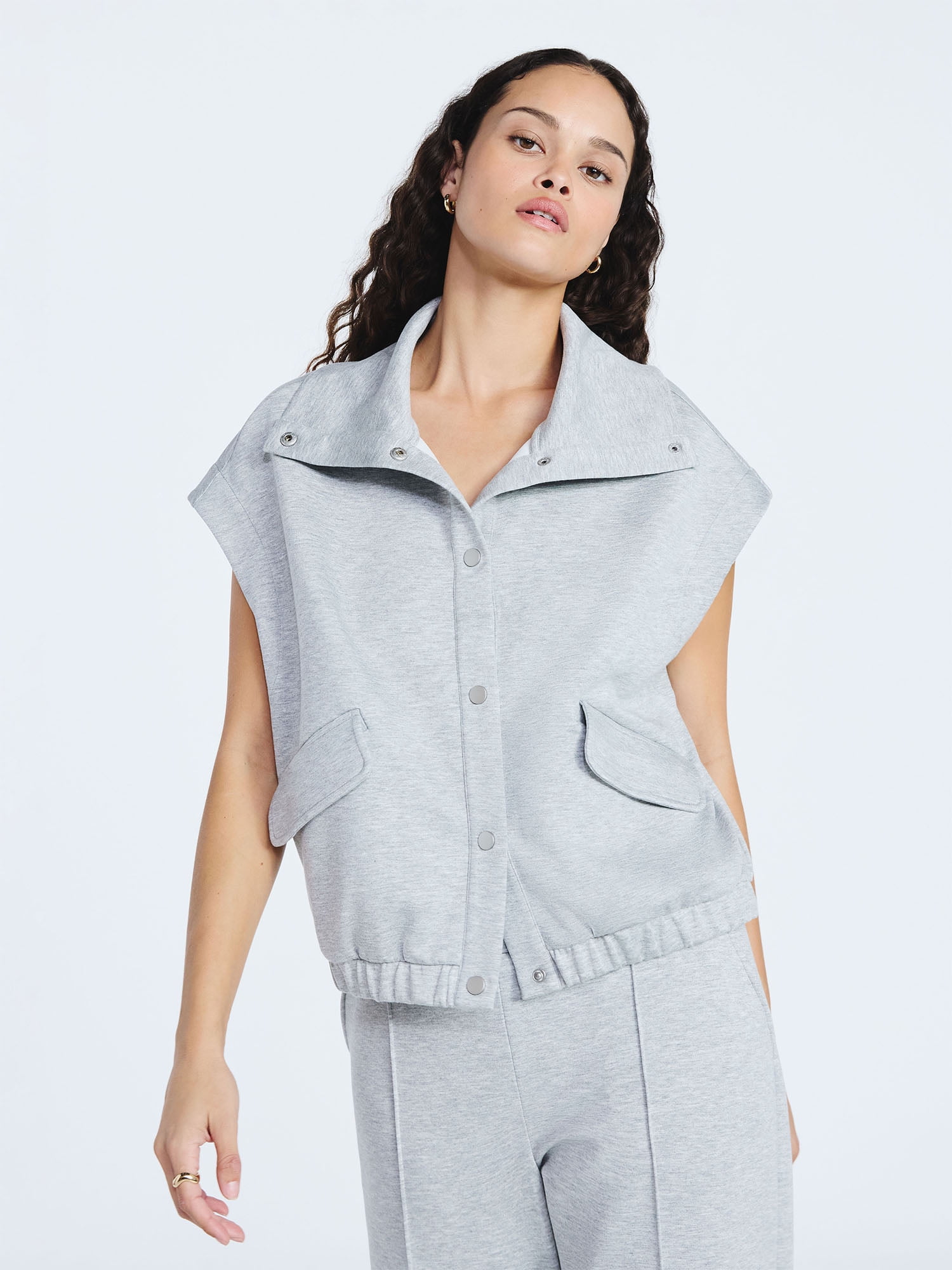 Scoop Women's and Women's Plus New Scubaknit Snap Vest, Sizes XS-4X