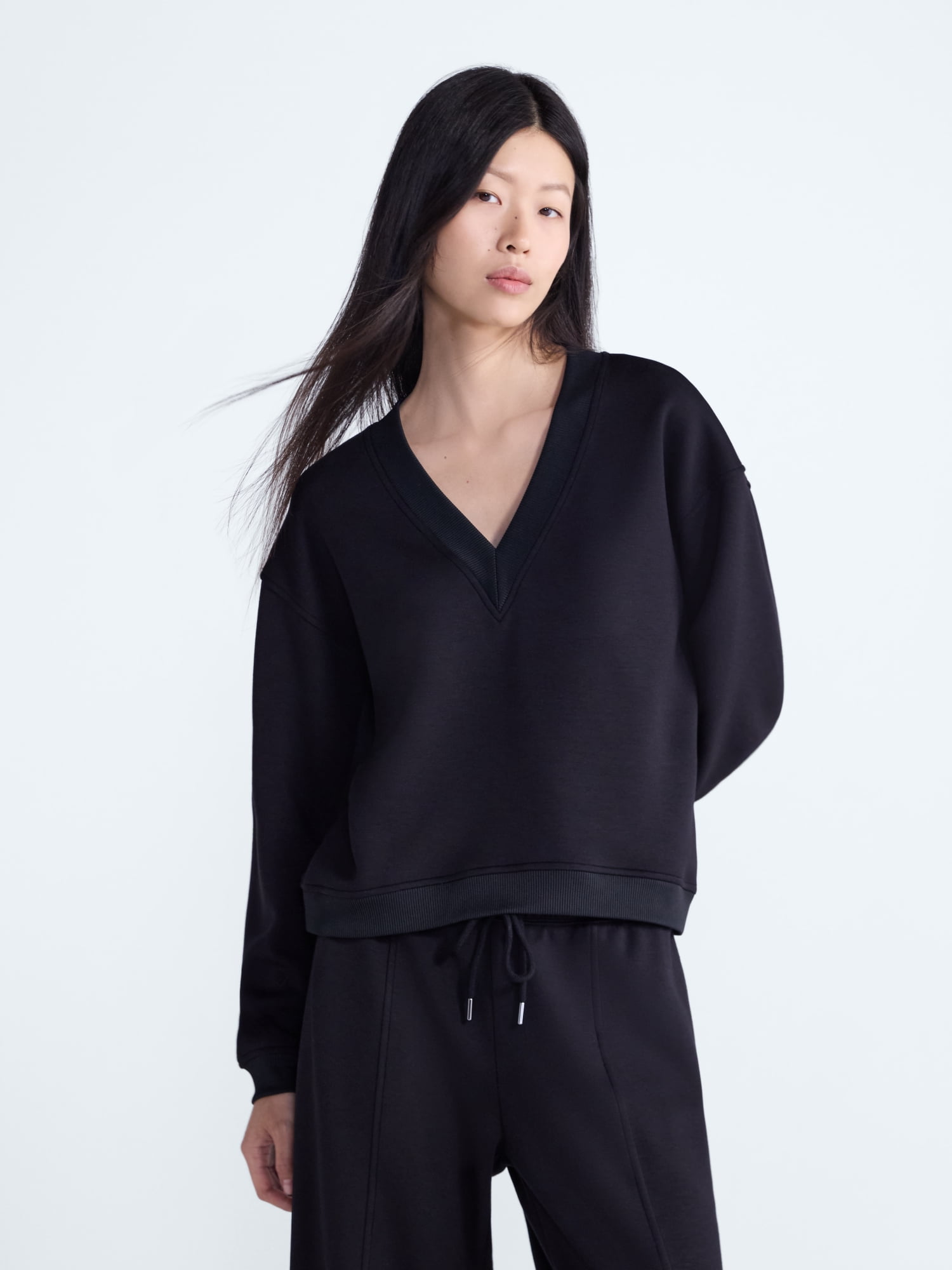 Scoop Women's and Women's Plus V-Neck Sweatshirt, Sizes XS-4X