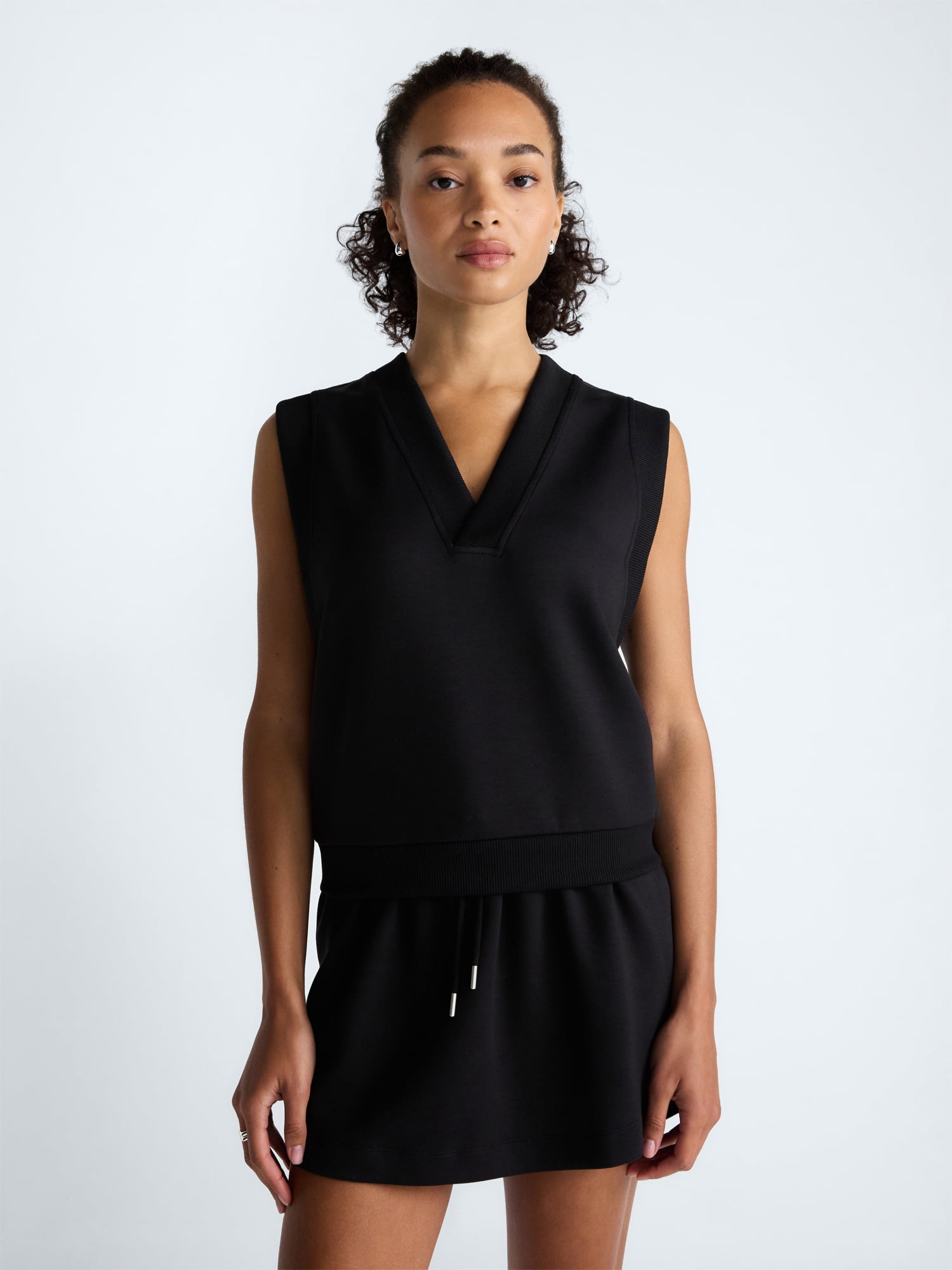Scoop Women's Scubaknit Sleeveless Deep V-Neck Top, Sizes XS-XXL