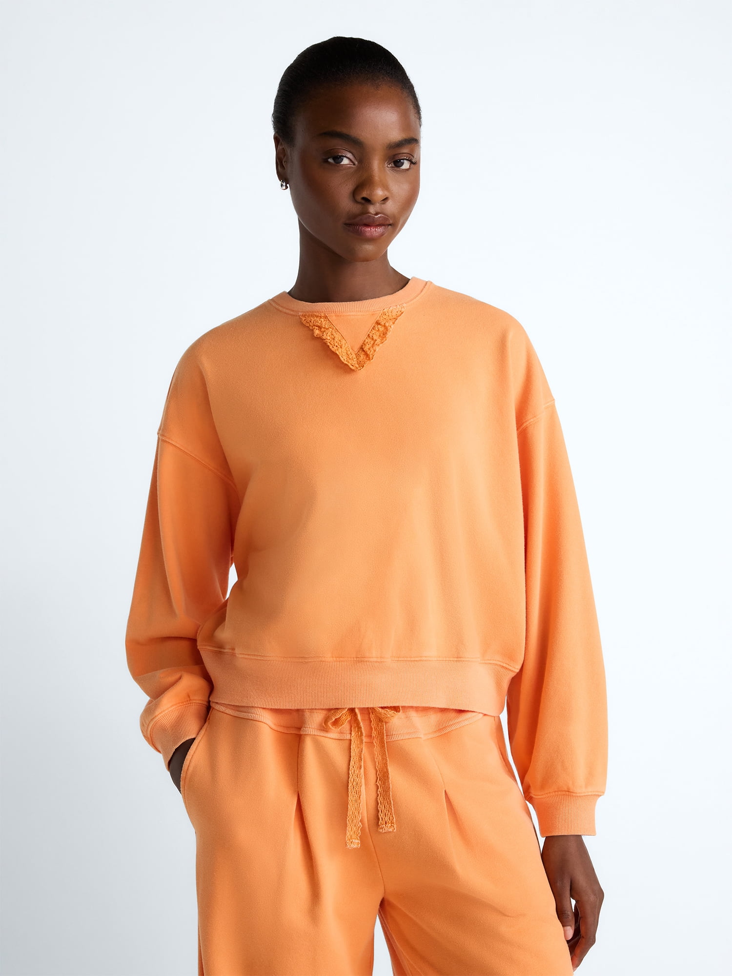 Scoop Women's Mineral Wash Cropped Crewneck Sweatshirt, Sizes XS