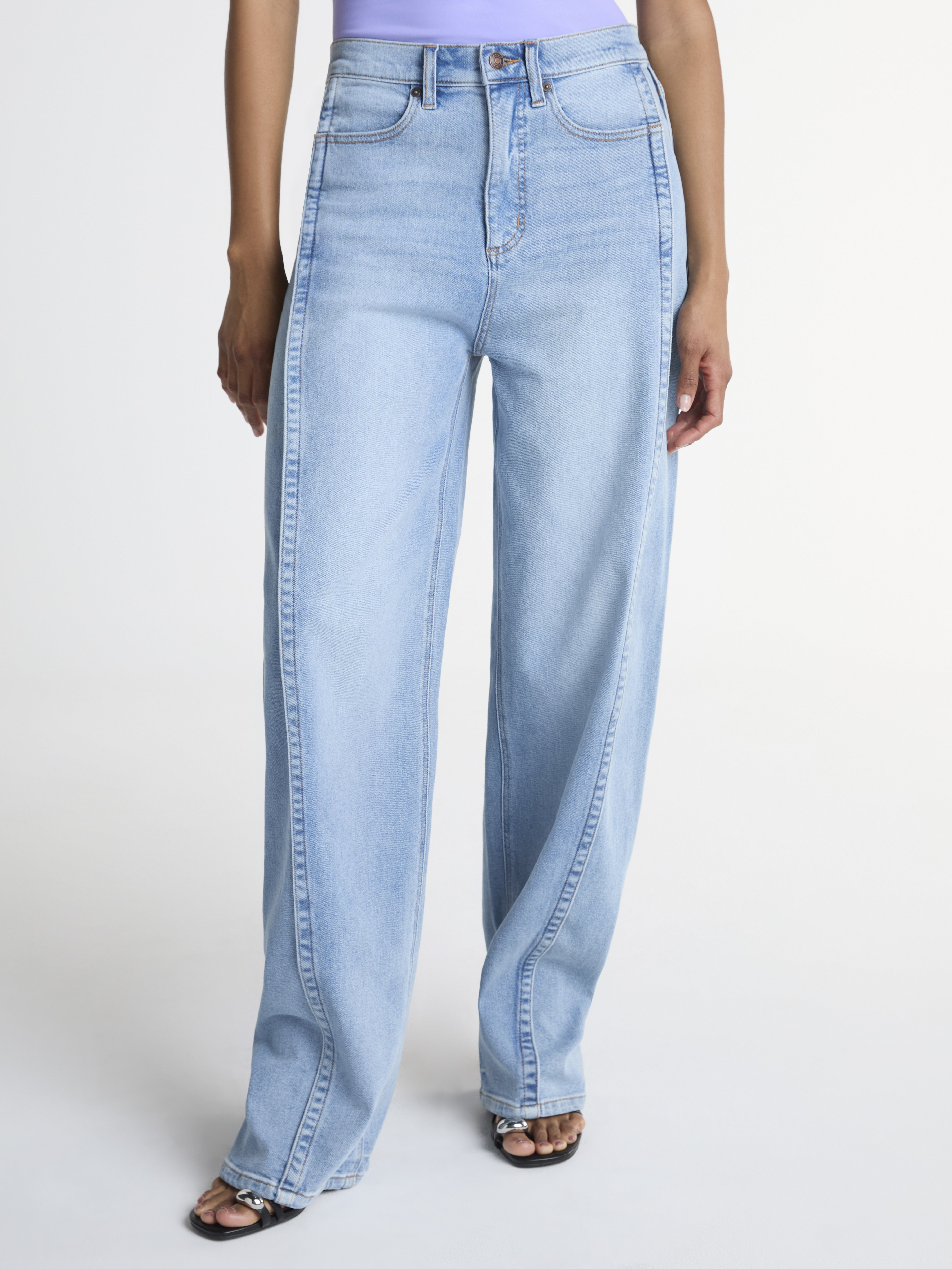 エラ　ella selectshop carrot pants denim S Carrot Jeans and Side-Slit Denim on Amazon The Drop