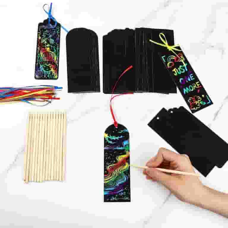 Ensemble d'art en papier à gratter Scratch Paper Art Set DIY Hand Made Ensemble d'art en papier à gratter Scratch Paper Art Set DIY Hand Made