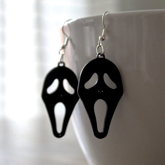 Scream Ghost Dangle Earrings – Spooky Cute Halloween Jewelry for Teens and Adults