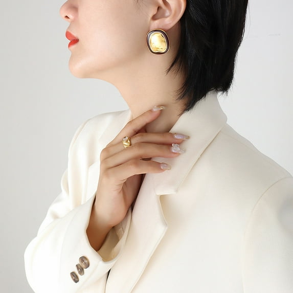 Sdmnsg-T Gold Statement Chunky Stud Earrings for Women，Geometric Square Textured Vintage Trendy Jewelry