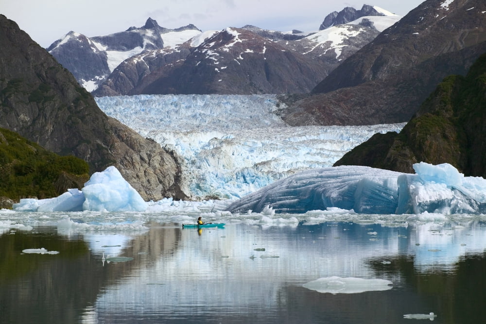 Sea Kayaker Near SSawyer Glacier Tracy Arm Se Ak Summer Fords-Terror Wilderness Area Canvas Art - Michael DeYoung Design Pics (17 x 11)