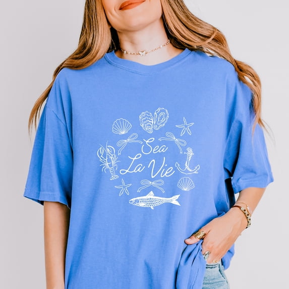 Sea La Vie Collage - Women's Garment Dyed Graphic T-Shirt