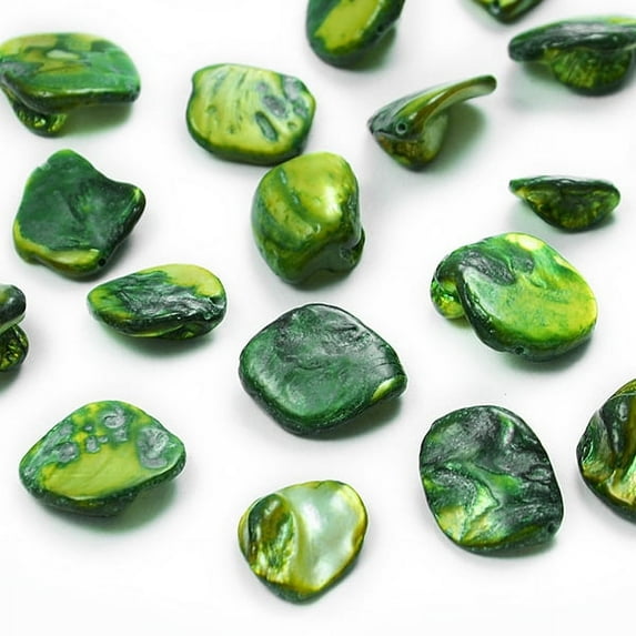 Sea Shell Chunky Beads 12mm-18mm on 16" Strand (20-22 bds) Oliv