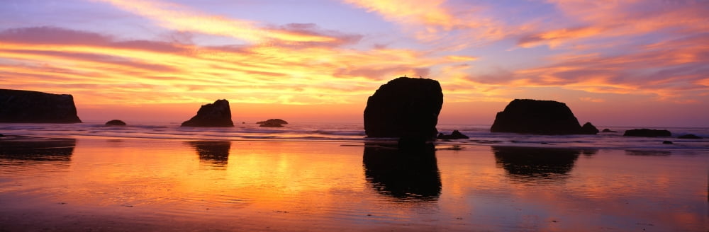 Sea Stacks rock formations Sunset at Bandon Beach Oregon Canvas Art - Panoramic Images (27 x 9)