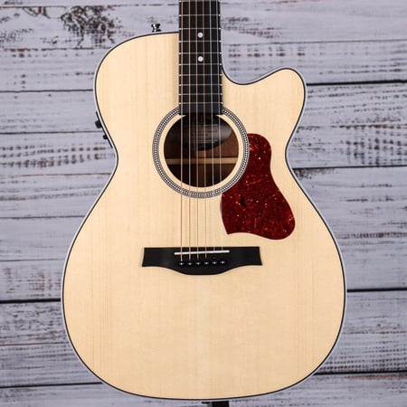 Seagull Maritime Concert Hall Acoustic Electric Guitar | Semi Gloss