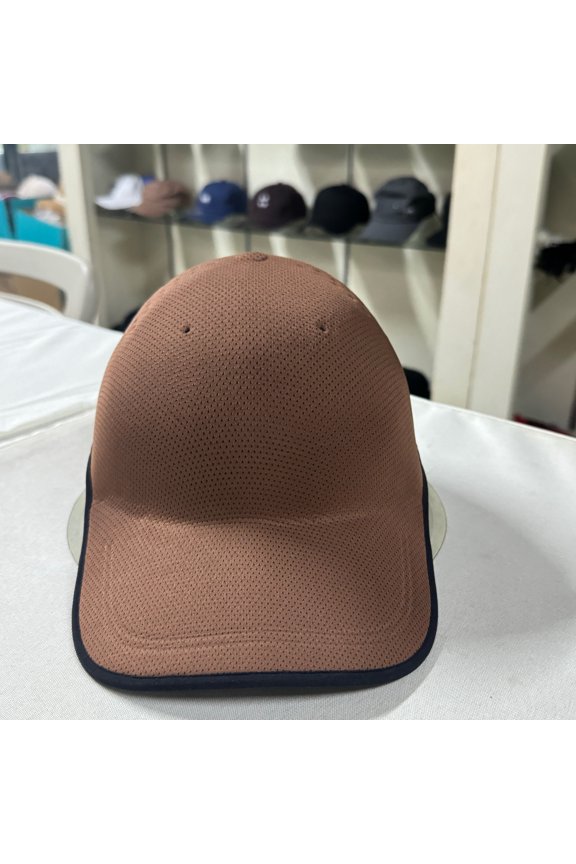 Seamless Baseball Cap for Men & Women, Ultra Lightweight Low Profile Curved Brim Hat, Breathable One-Piece Everyday Travel Cap with Elastic Adjustable Fit
