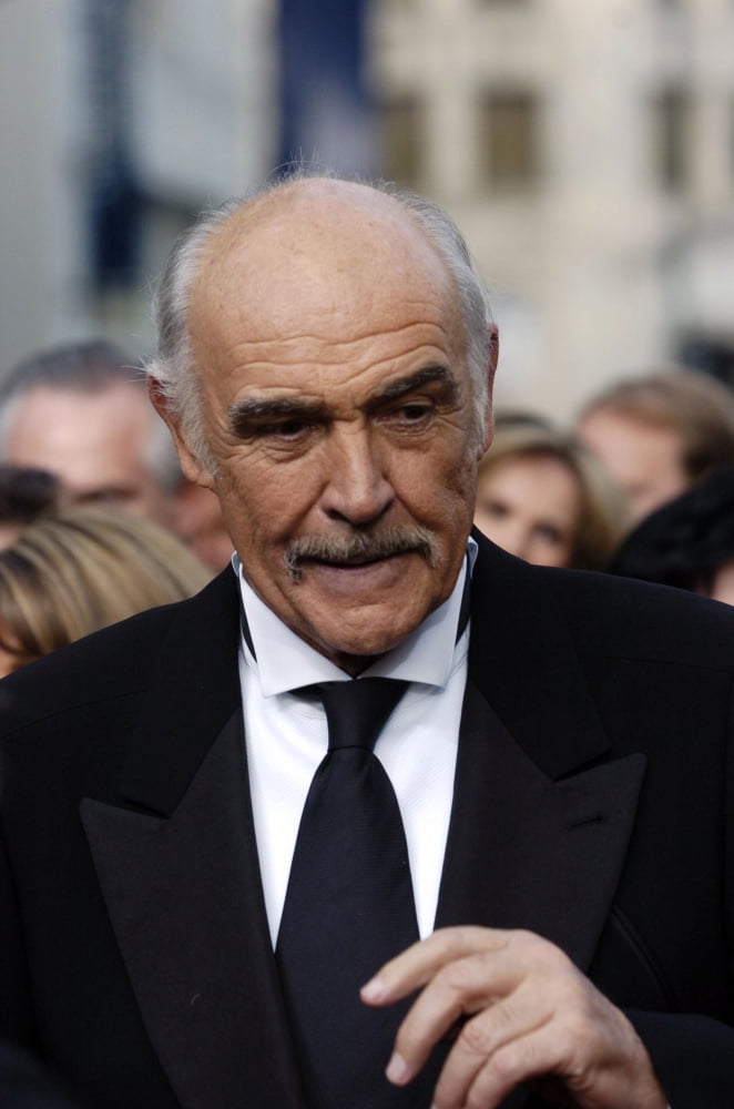 Sean Connery At Arrivals For The 34Th American Film Institute (Afi) Life Achievement Award A Tribute To Sir Sean Connery Canvas Art -  (16 x 20)