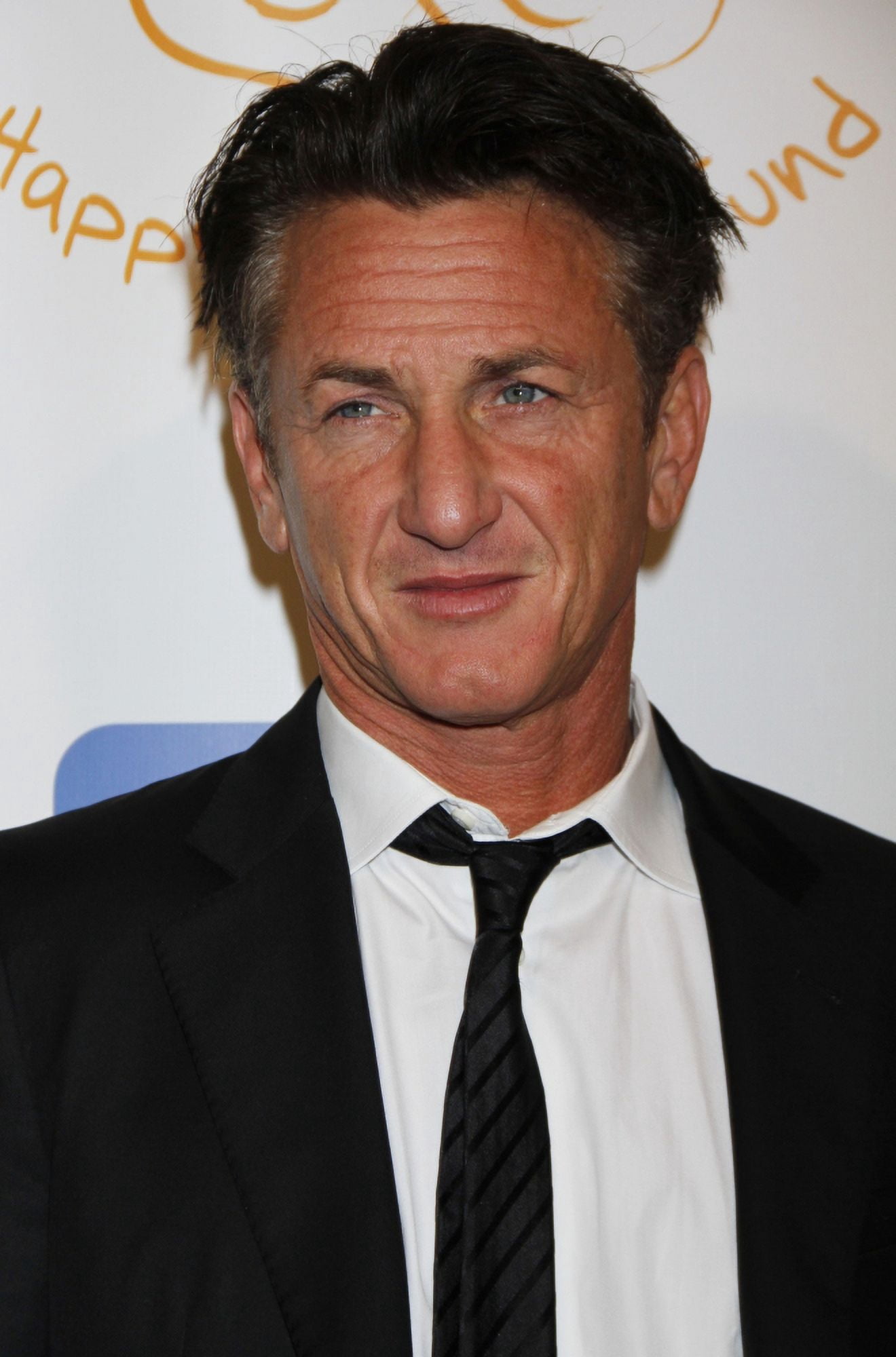 Sean Penn At Arrivals For Happy Hearts Fund Land Of Dreams Haiti Benefit Canvas Art - (16 x 20)