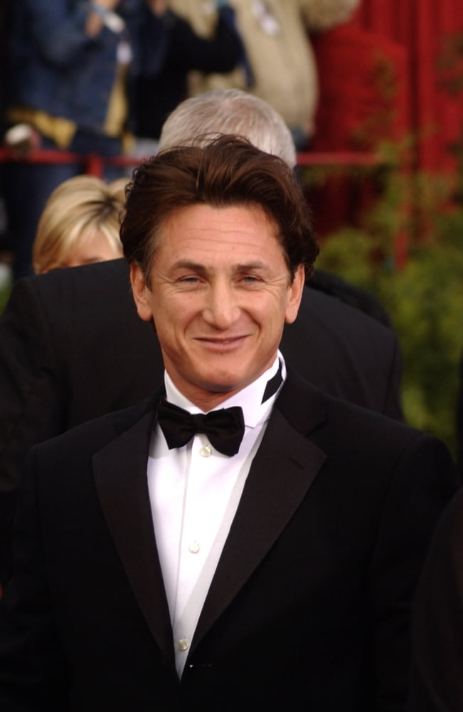Sean Penn Canvas Art - (16 x 20)