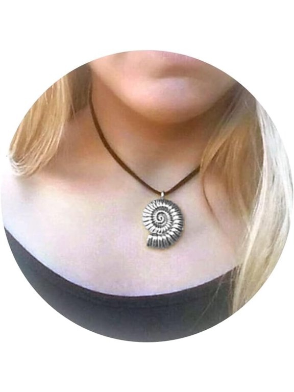 Seashell Necklace Gold Conch Chunky Gold Shell Necklaces for Women Beach Jewelry Summer Outfits Accessories for Women[t9332]