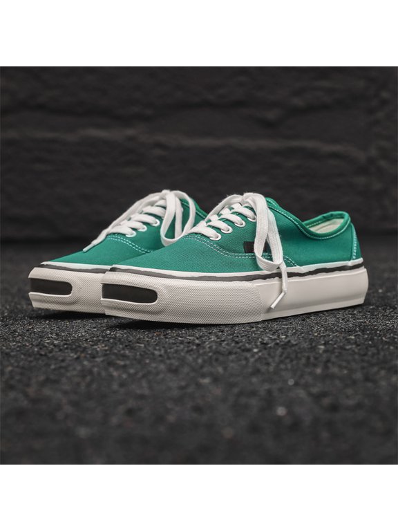 Small Vulcanized Shoes with Thick Sole and Low Top Skateboard Shoes ,Season Spring New Men's Casaul Shoes