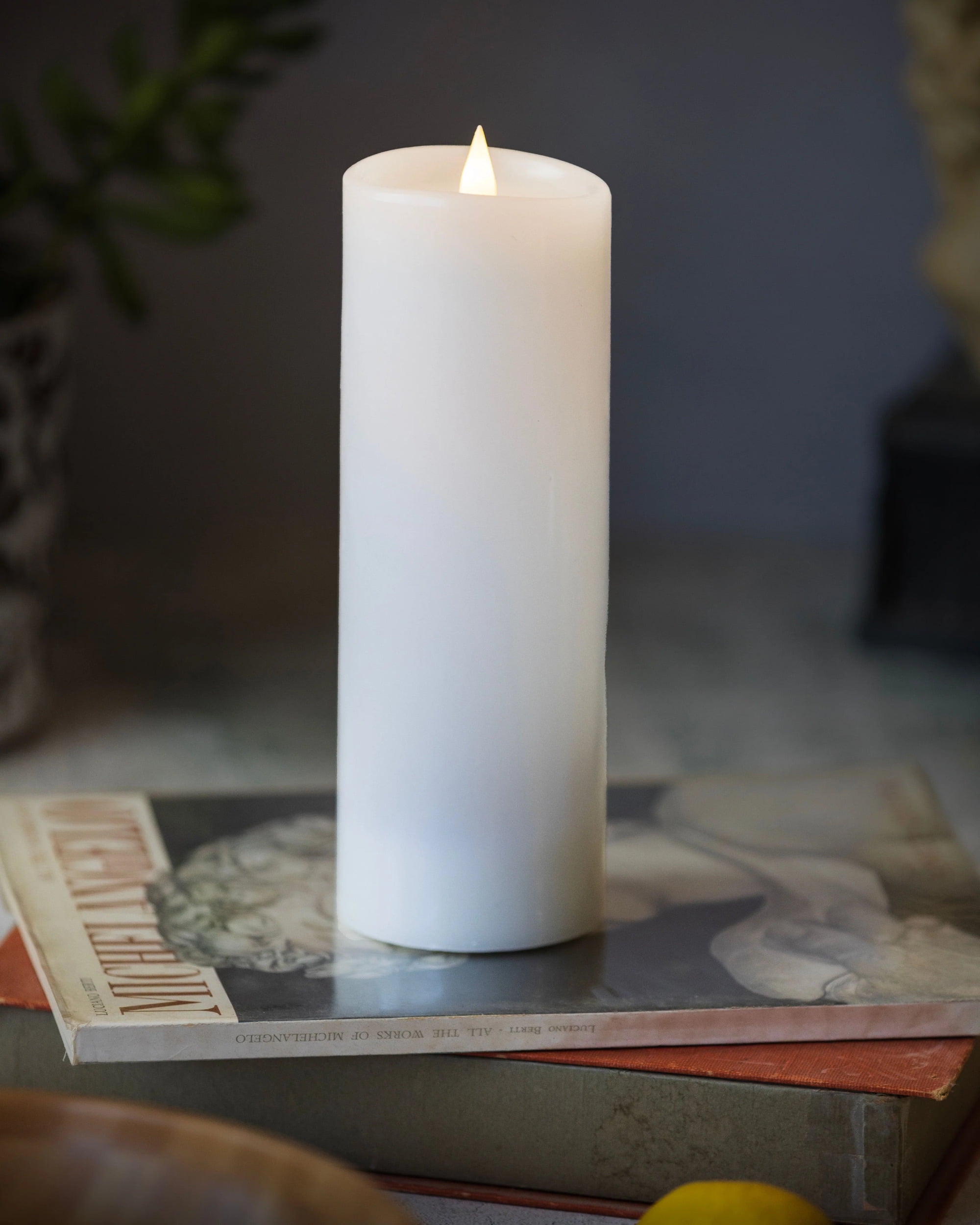 Seasonal Realistic Motion Flameless Electric LED Pillar Candle 3d