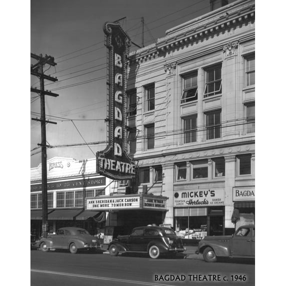 Seattle, WA, Bagdad Theatre in Ballard (9x12 Wall Art Print, Home Decor)