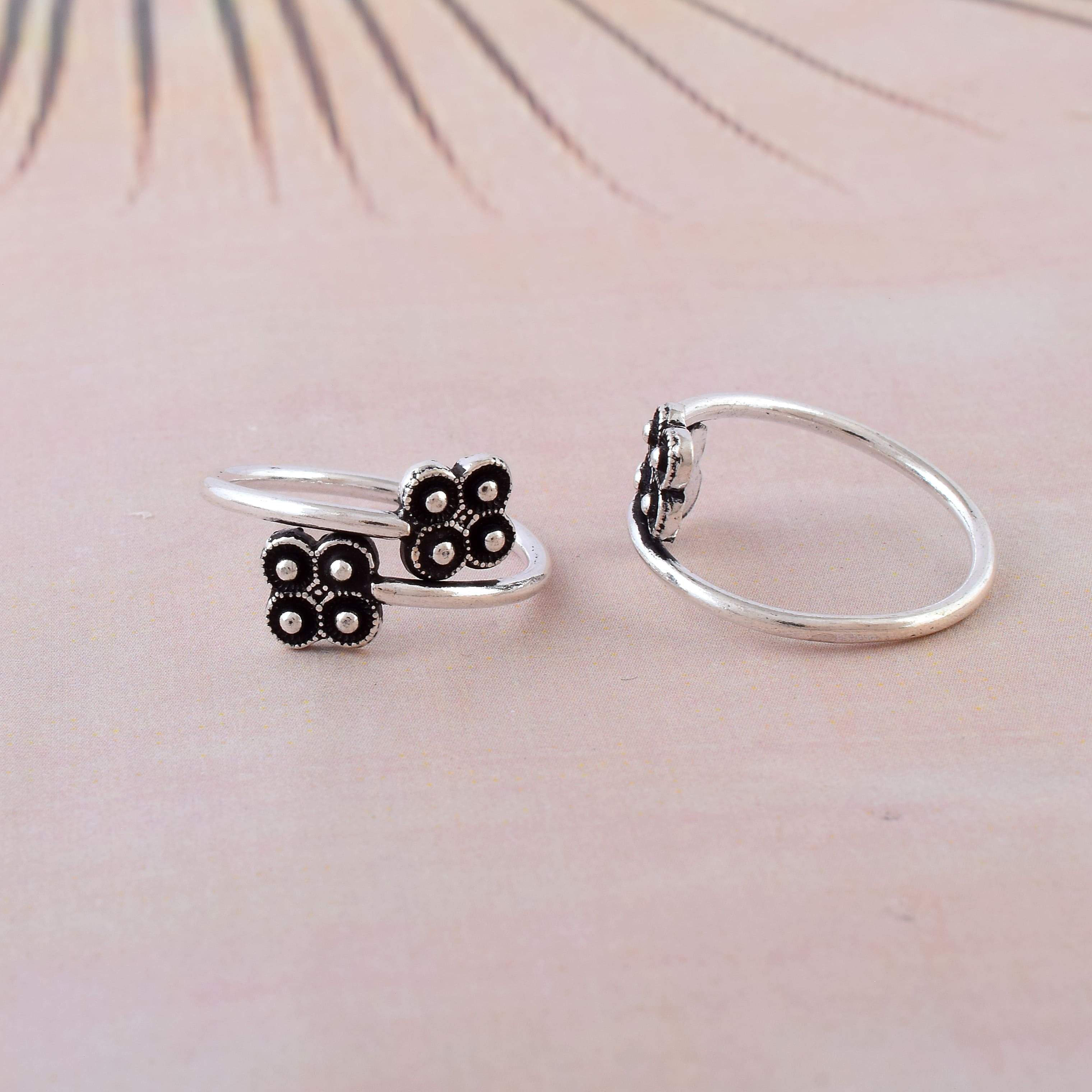 Sechi Sterling Silver Floral Toe Rings for Women, 925 Silver, Black ...