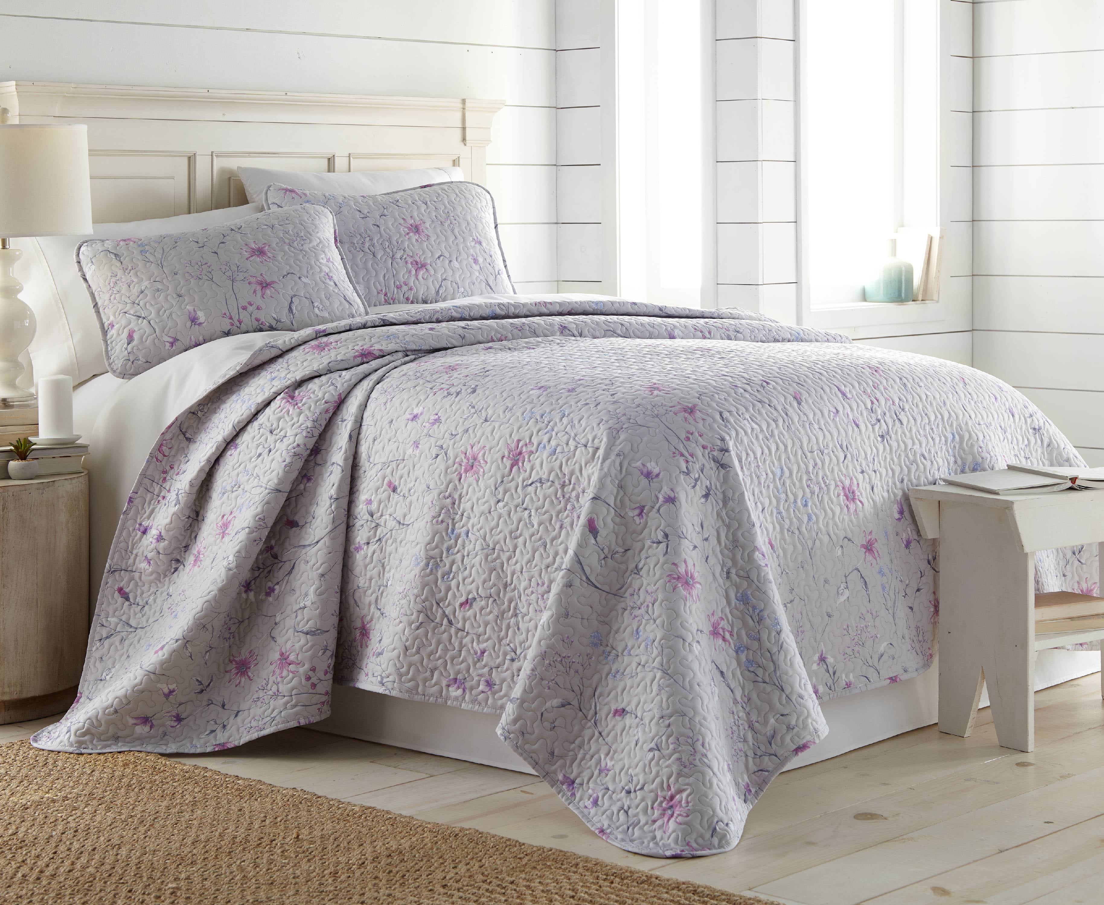 Secret Meadow Grey Full Microfiber Reversible Quilt Set