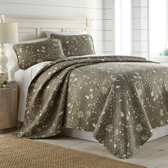 Secreat Meadow Printed Quilt Set by SouthShore Fine Linens