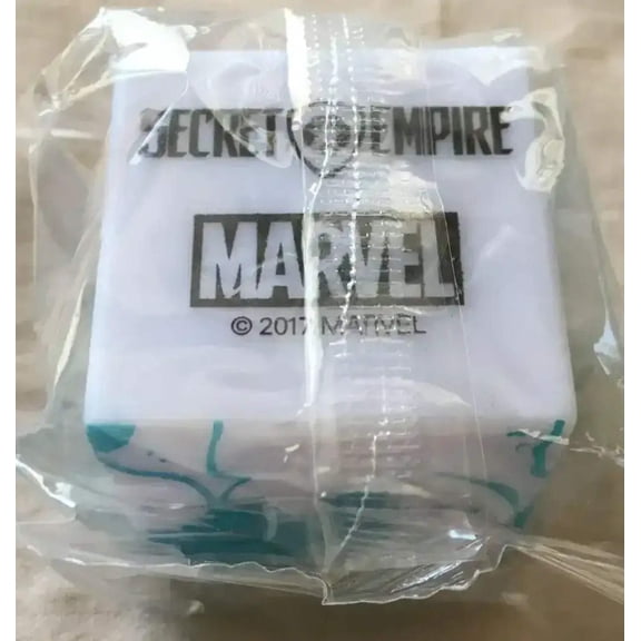 Secret Empire Marvel 2017 SDCC glow in dark cosmic cube