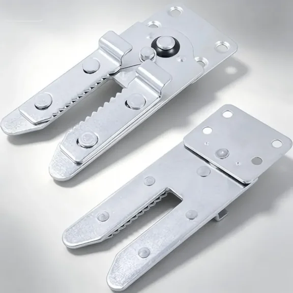 Sectional Couch Connectors, Heavy Duty Sofa Alligator Clamps Joint Clip for Modular Couch Furniture 2 Pcs