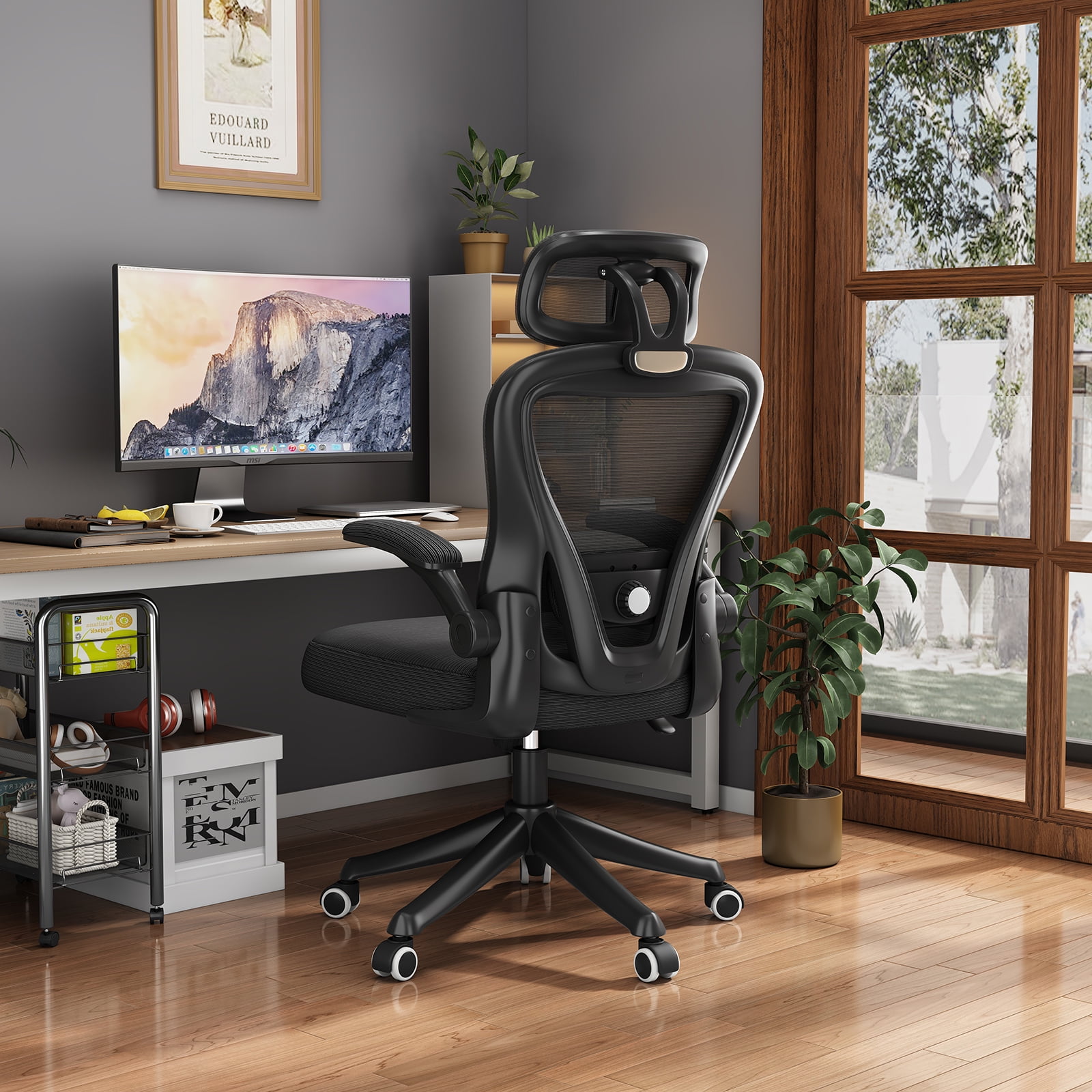 Black desk on sale chairs with wheels